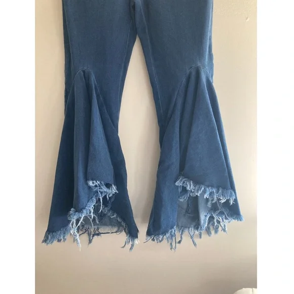Kikiriki Fit & Flare Blue Boho Raw Hem Ruffle Denim Jeans size Medium - Picture 8 of 11